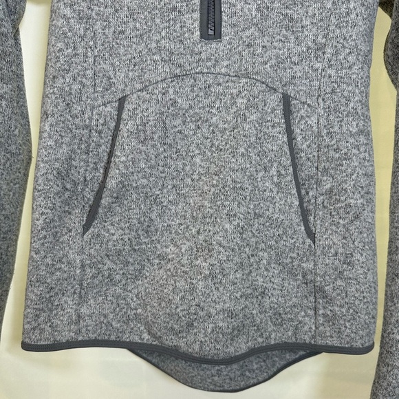 Lululemon Fleece & Thank You Pullover
Heathered White / Battleship Size 4 - Picture 6 of 9